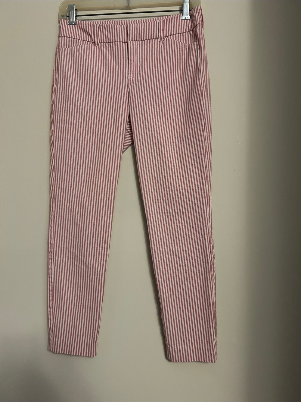 Old Navy pink/white strip stretch fit front close pixie mid rise pants size 2